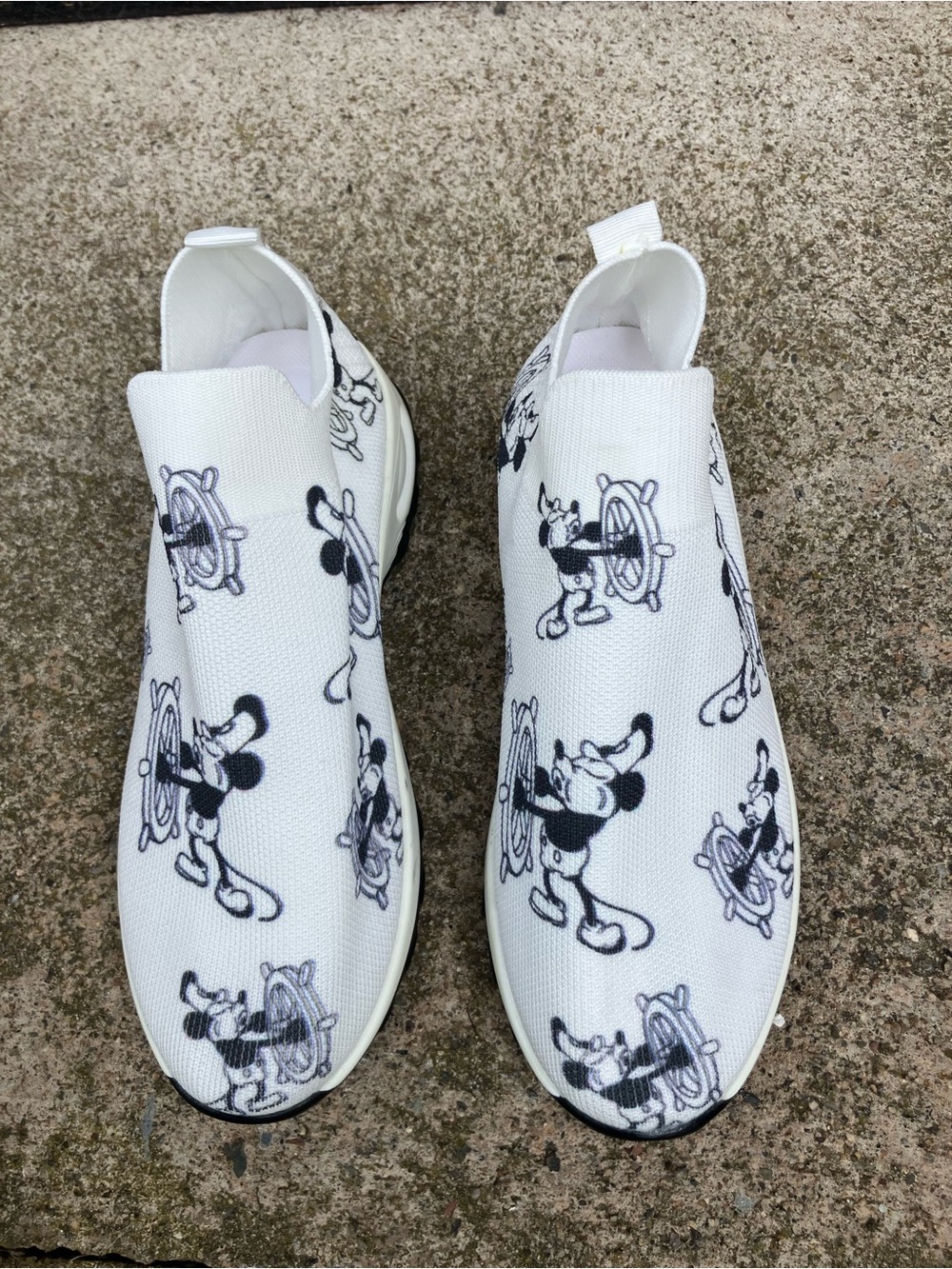 White Slip-On Canvas Shoes with Cartoon Print